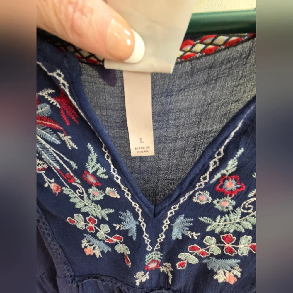 Knox Rose Tank Blouse - Picture 5 of 6